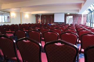 New House Country Hotel