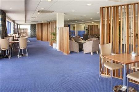 Hotel Holiday Inn Express Cardiff Airport