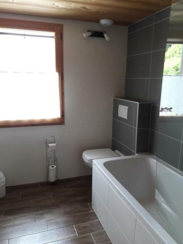 Bed & Breakfast Chalet Sous Le Jora - Chambres D'h�tes