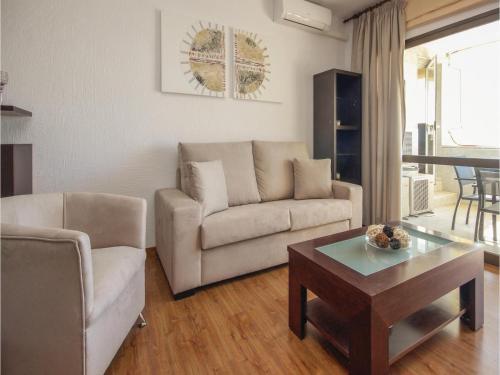 Two-bedroom Apartment In Marbella-las Chapas