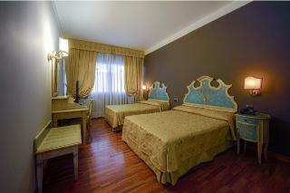 Hotel Aaron