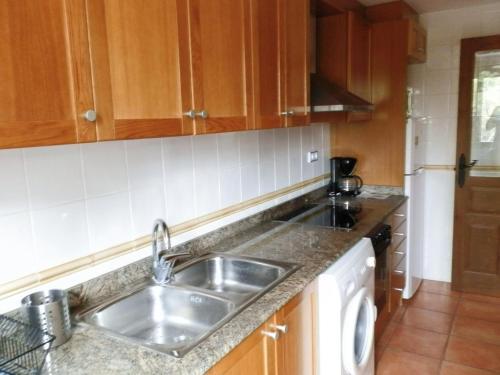 Apartamento Piso Amplio, Luminoso Y Confortable.