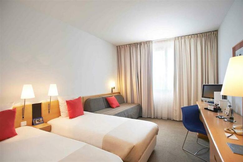 Hotel Novotel Barcelona Sant Joan Desp�