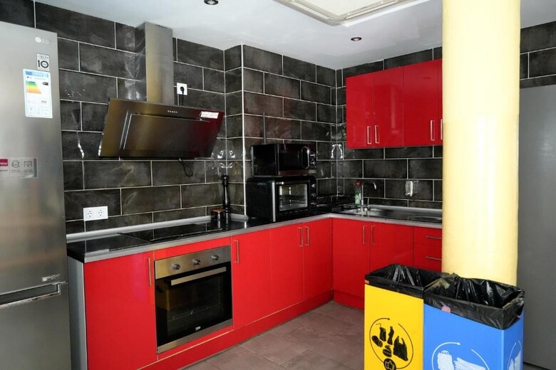 Hostal New Art Beach Hostel- Albergue Juvenil