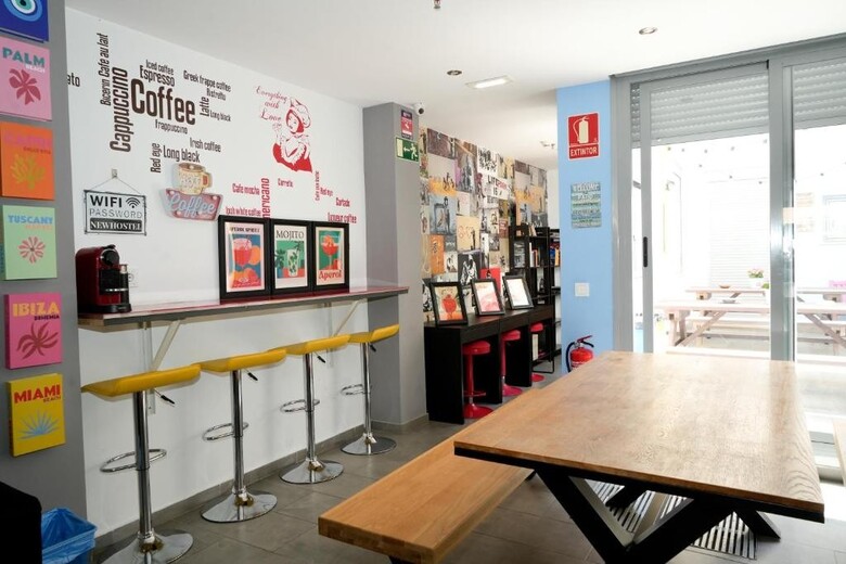 Hostal New Art Beach Hostel- Albergue Juvenil