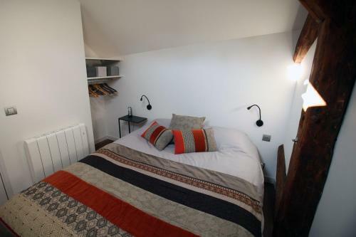 Old Town Apartment In Annecy