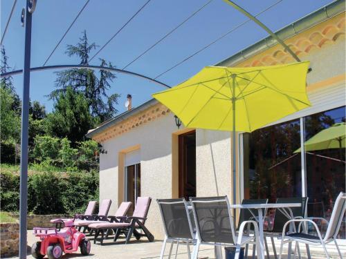 Three-bedroom Holiday Home In Aubenas