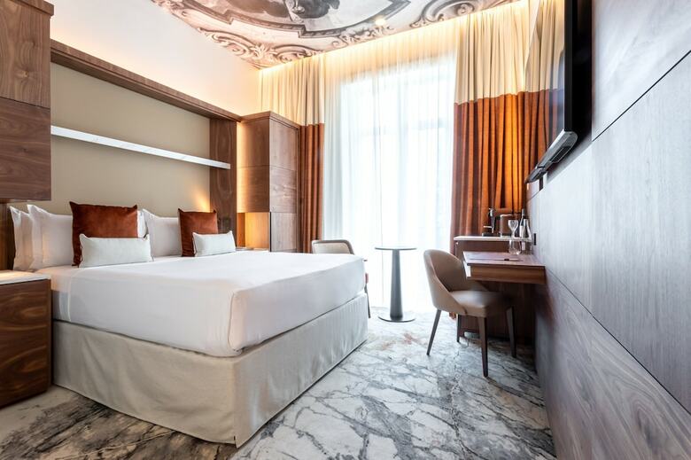 Hotel Intercontinental Paris Avenue Marceau