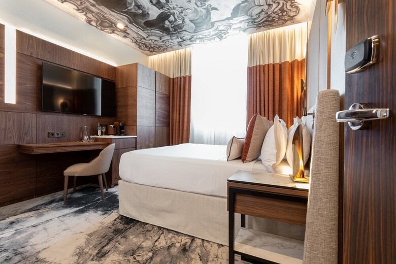 Hotel Intercontinental Paris Avenue Marceau