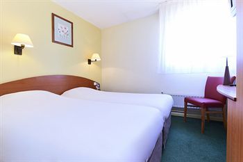 Hotel Kyriad Dunkerque Sud - Loon Pl