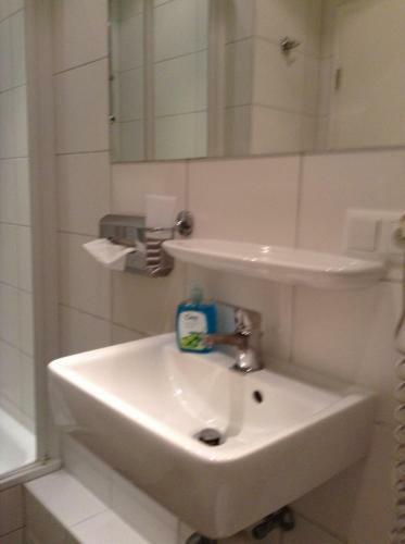 Hotel Garni Kleist Am Kurf�rstendamm