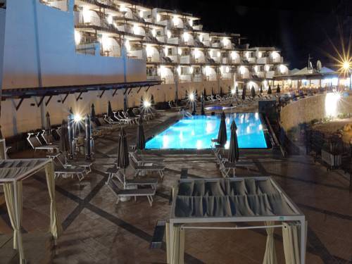 Apartamento Idyll Suites - Adults Only