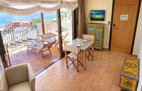 Apartamento Idyll Suites - Adults Only