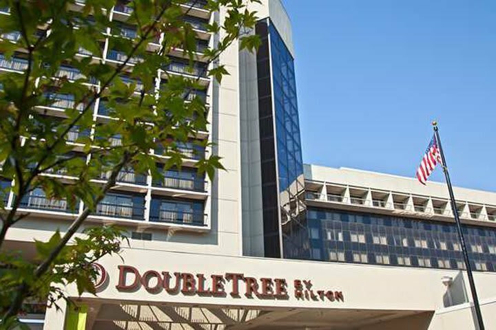 Doubletree Hotel & Exec. Meeting Ctr. Portland-lloyd Center