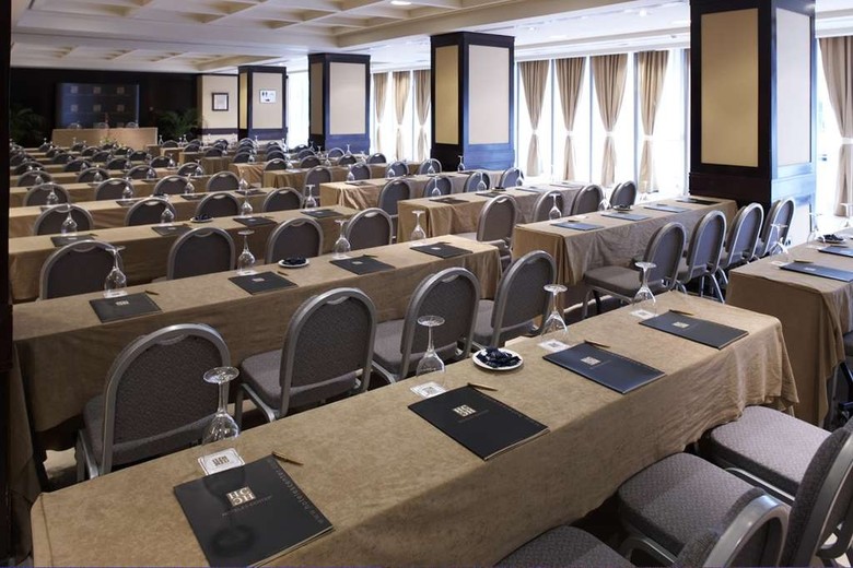 Hotel Andaluc�a Center