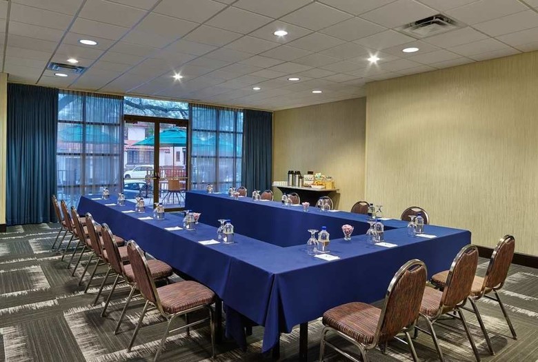 Hotel Embassy Suites Orlando - Downtown