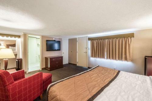 Hotel Rodeway Inn And Suites
