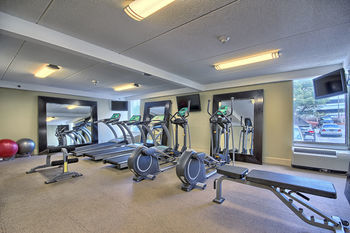 Hotel Holiday Inn Express Charleston-civic Center