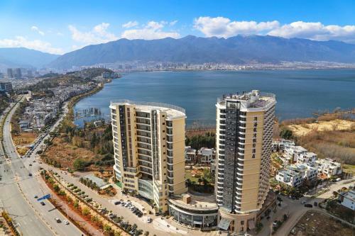 Dali Erhai Longwan Holiday Hotel