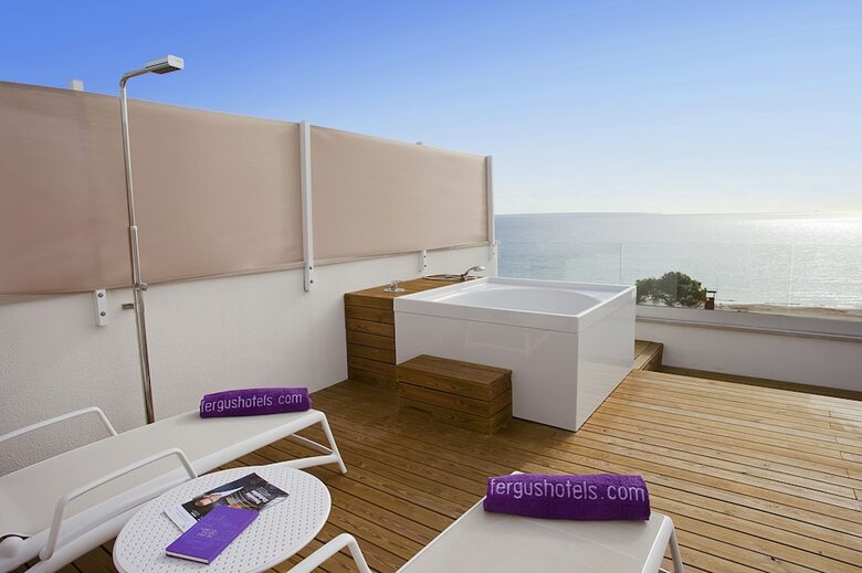 Hotel Fergus Style Palmanova