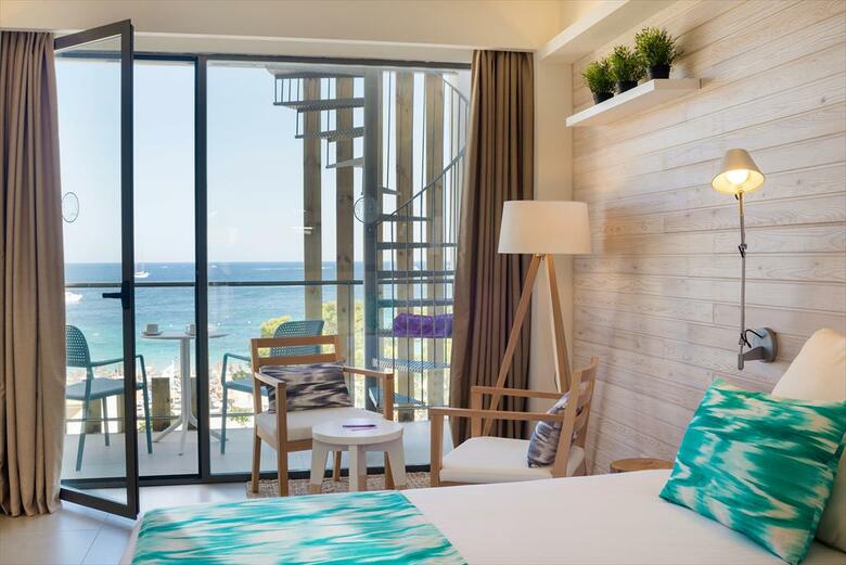 Hotel Fergus Style Palmanova