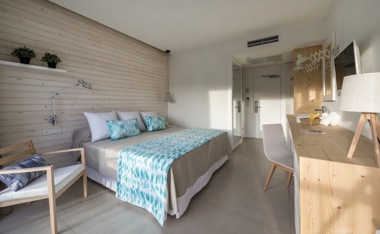 Hotel Fergus Style Palmanova