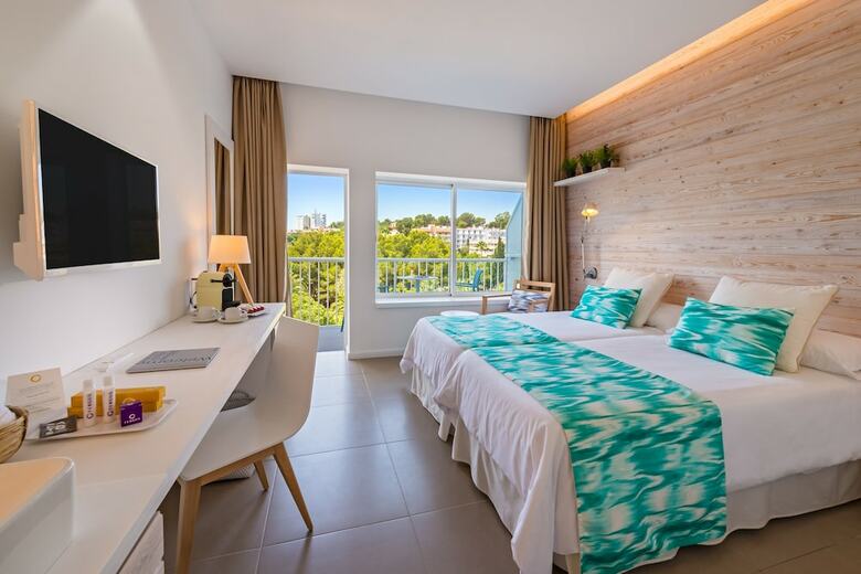 Hotel Fergus Style Palmanova