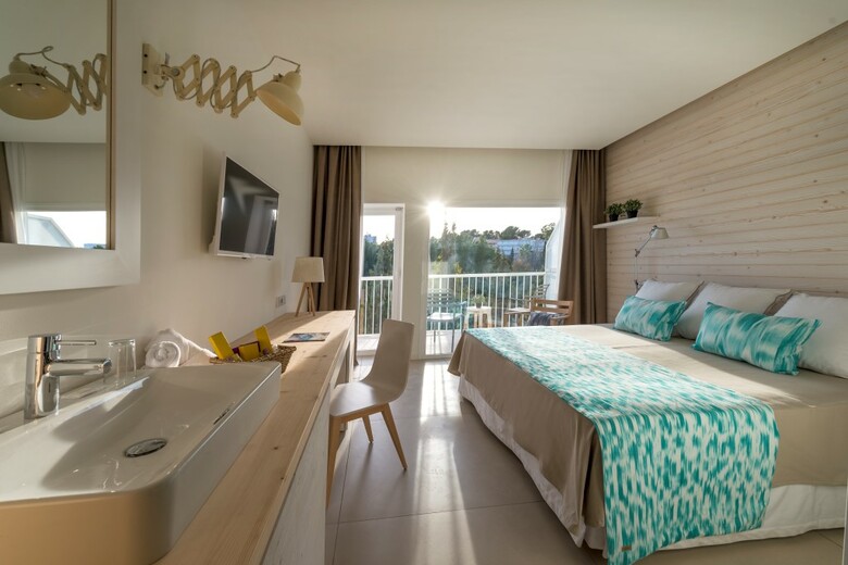 Hotel Fergus Style Palmanova