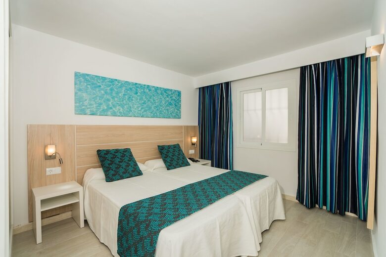 Apartamentos Holiday Center
