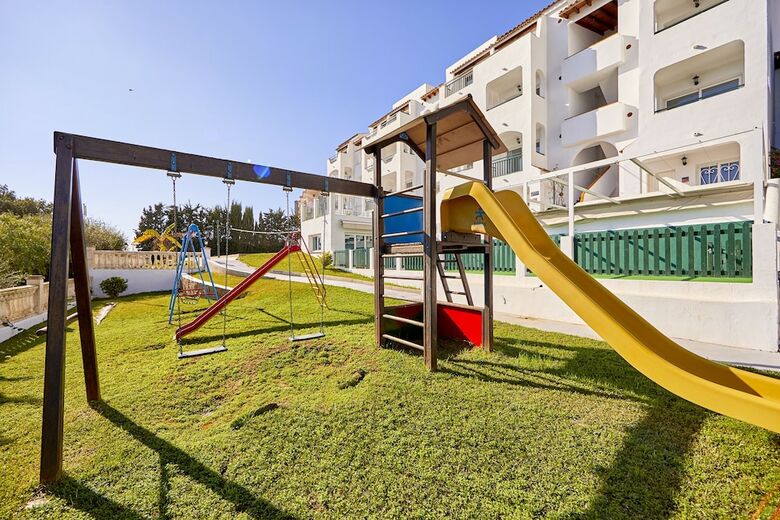Apartamentos Holiday Center