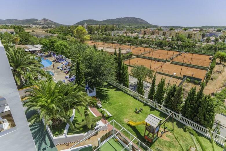 Apartamentos Holiday Center