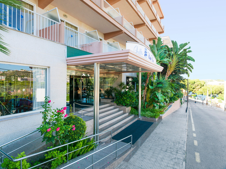 Reverence Life Hotel - Adults Only