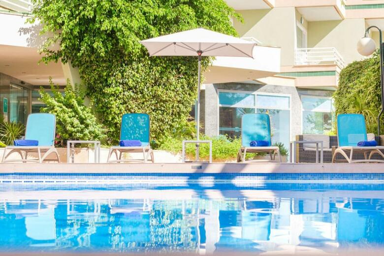 Hotel Agua Beach