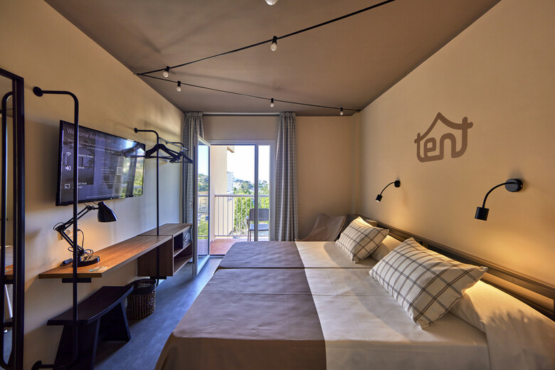Hotel Tent Palmanova