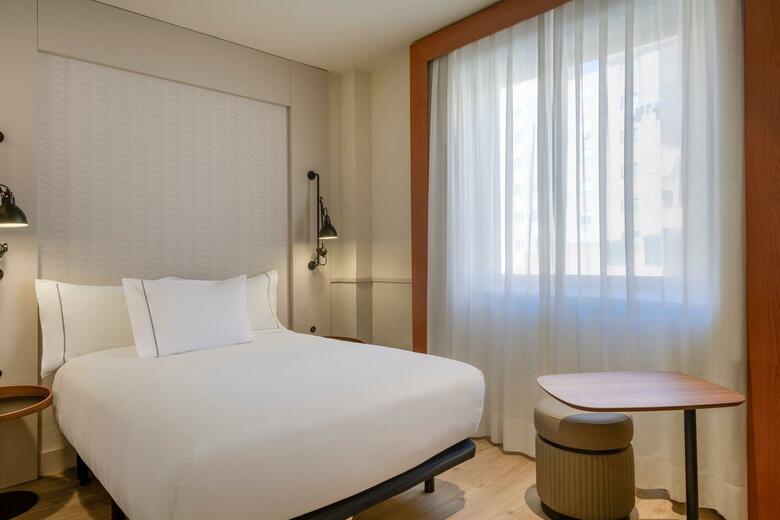 AC Hotel Los Vascos By Marriott