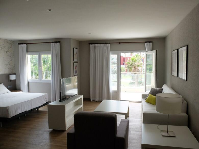 Hg Aparthotel Jardin de Menorca