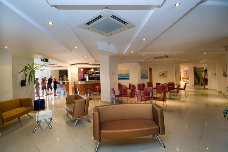 Bayview Hotel & Apartments
