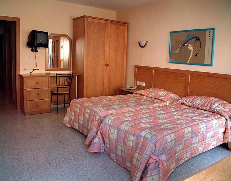 Bayview Hotel & Apartments