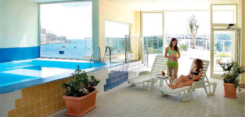 Bayview Hotel & Apartments