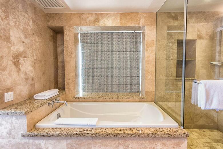 Hotel Coraz�n Cabo, A Noble House Resort