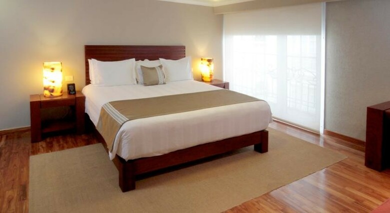 Hotel Villa Mercedes Curio Collection By Hilton