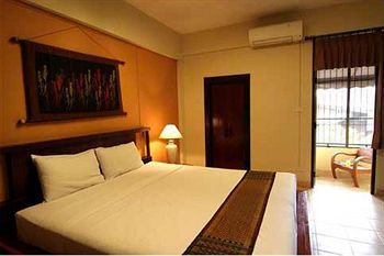 Hotel Tadkham Village