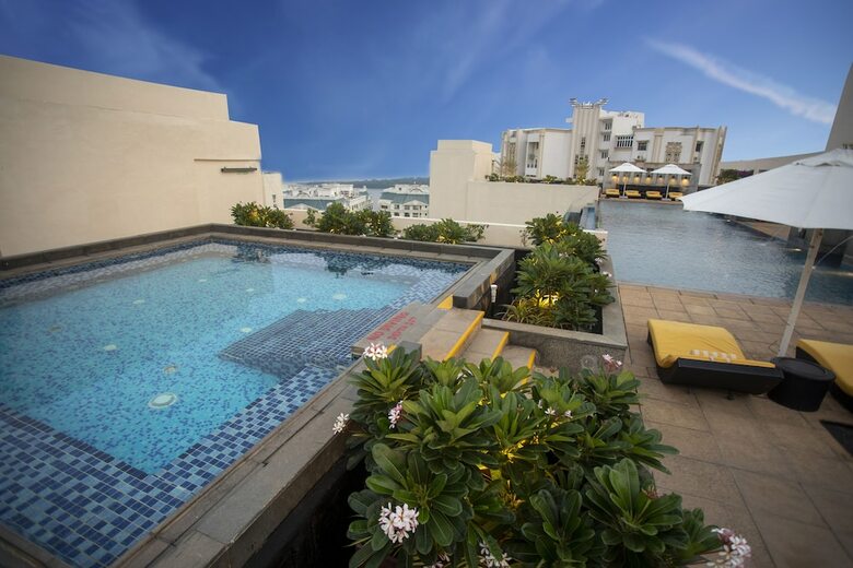Hotel Somerset Greenways