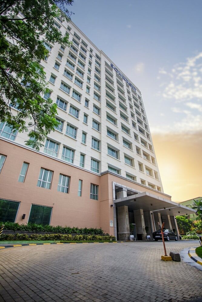 Hotel Somerset Greenways