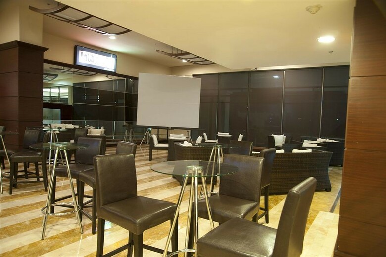 Radisson Col�n 2000 Hotel & Casino