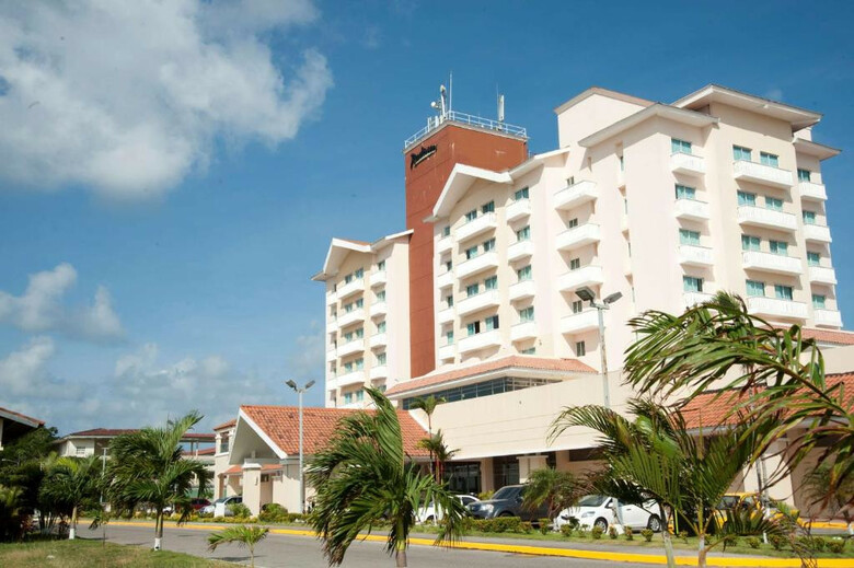 Radisson Col�n 2000 Hotel & Casino