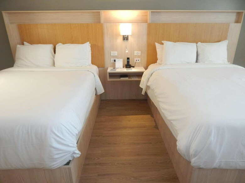 Radisson Col�n 2000 Hotel & Casino