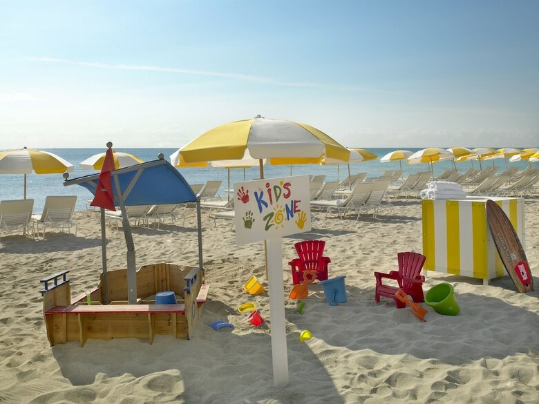 Grand Beach Hotel