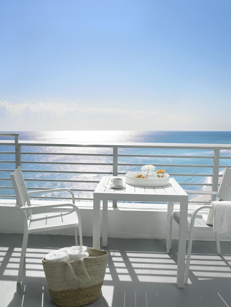 Grand Beach Hotel