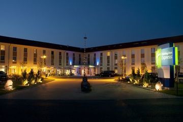 Hotel Holiday Inn Express M�nich Air